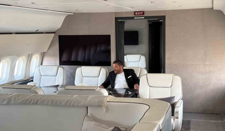 Türk iş insanı Uğur Akkuş Boeing Business Jet aldığını duyurdu