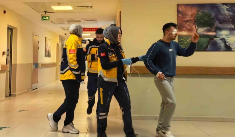 Bursa’da kesim makinesinden fırlayan parça işçinin gözüne saplandı