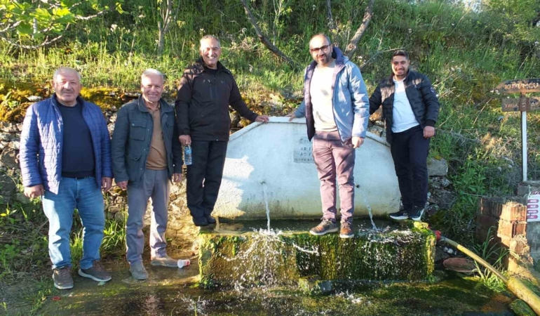 Burhaniye’de çeşmelerden fışkıran sular bereketli sezon umutlarını artırdı