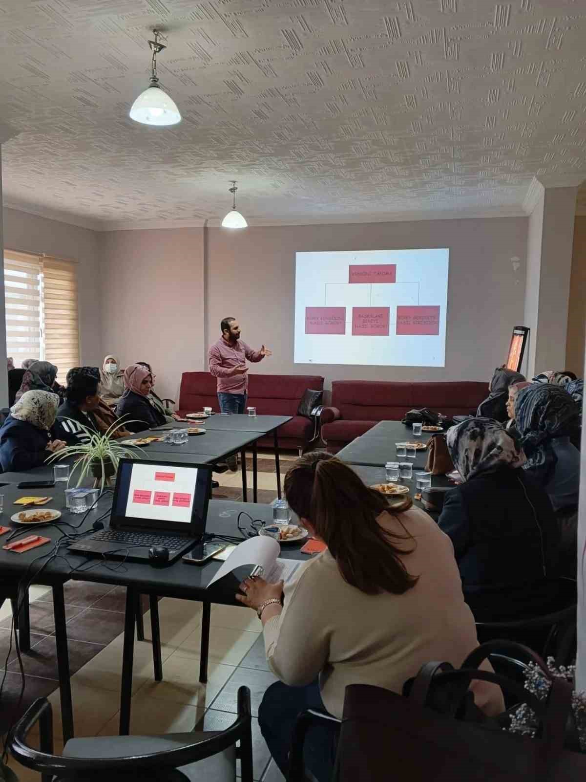 Bilecik’te aile içi iletişim eğitimi düzenlendi
