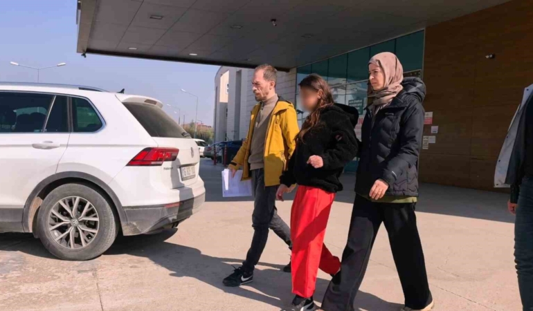 Bursa’da genç kızların bıçaklı kavgası: 1 şüpheli adliyeye sevk edildi