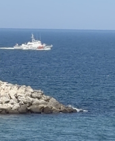 AFAD ve sahil güvenlik ekipleri, kaybolan genci aradı