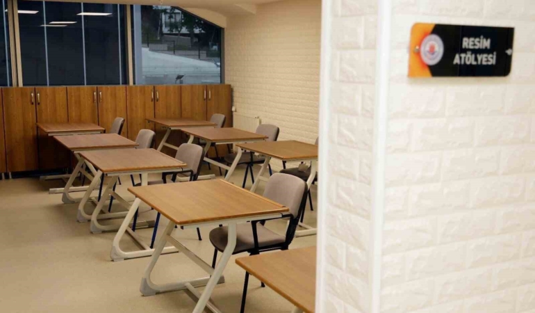 Kağıthane’de engelli bireyler için sanat eğitimi