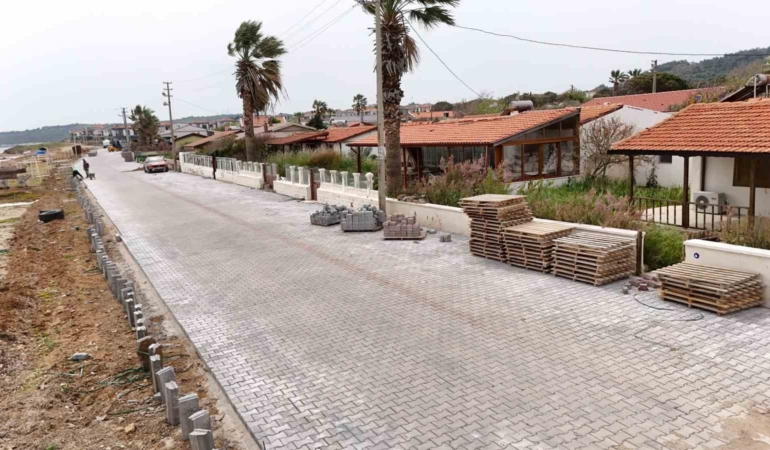 Cunda Adası’nda yol hamlesi