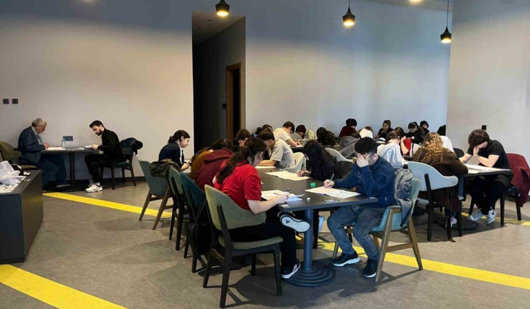 Üniversite hayaline Yıldırım desteği