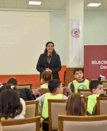 Anaokulu öğrencileri için kitap okuma ve kısa film etkinliği düzenlendi