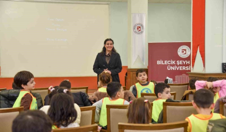 Anaokulu öğrencileri için kitap okuma ve kısa film etkinliği düzenlendi
