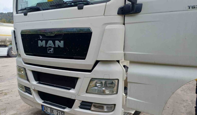 Akaryakıt istasyonunda şüpheli ölüm