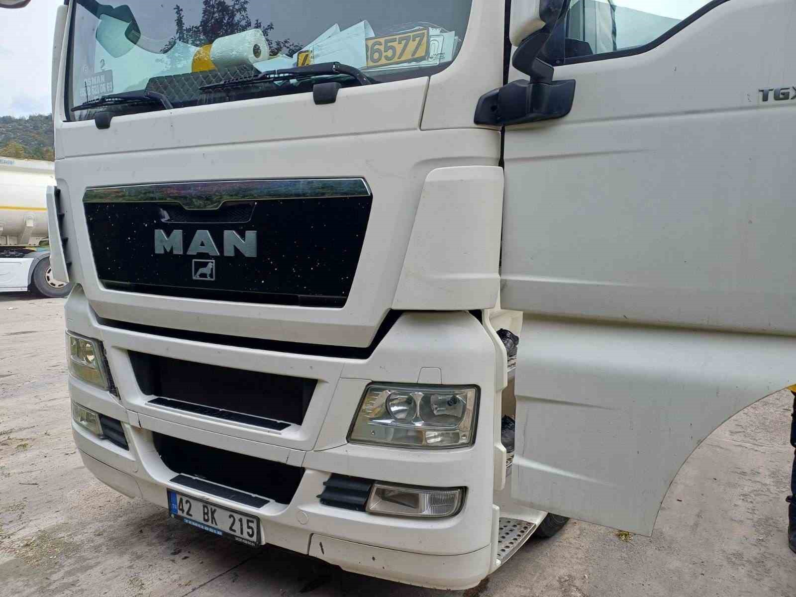 Akaryakıt istasyonunda şüpheli ölüm