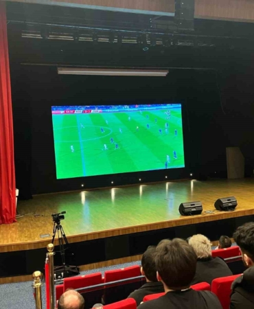 Sancaktepe’de tarihi gece: 24 yıllık Dünya Kupası hasreti dev ekran coşkusuyla son buldu