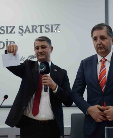 Bilecik’te İl Genel Meclisi Başkanlığı AK Parti’de kaldı