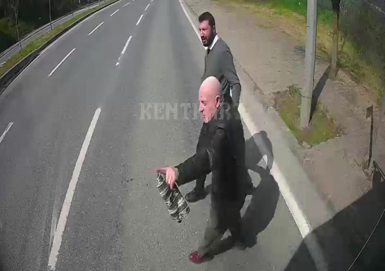 Kocaeli’nde otobüs şoförünün örnek davranışı kamerada