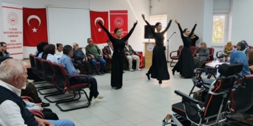 Bilecik huzurevinde Kafkas halk oyunlarıyla renkli anlar yaşandı
