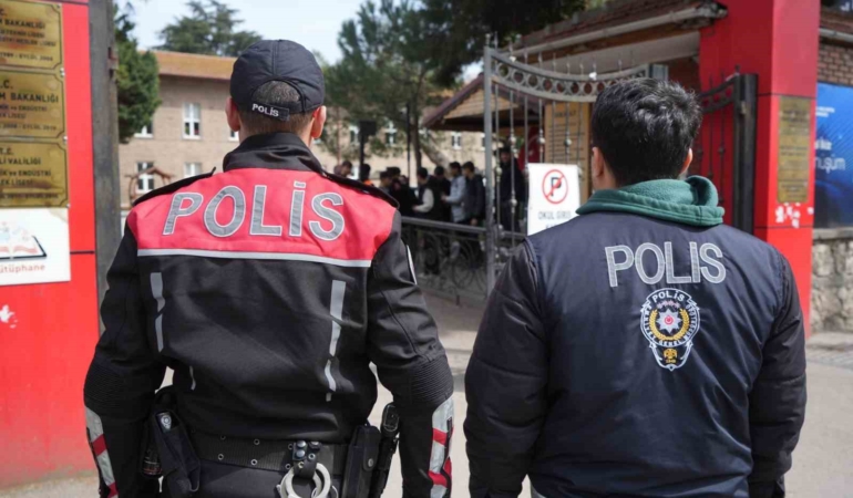 Silahlı saldırı olaylarının ardından Kocaeli’de polisten güvenlik mesaisi