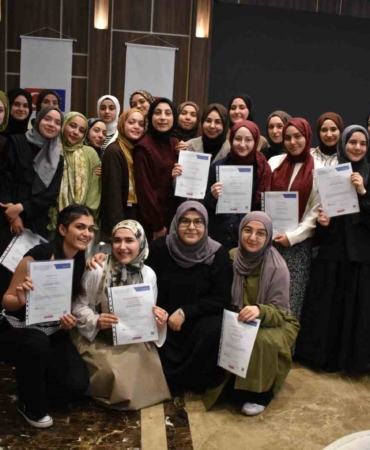 TÜRGEV’den dijital hamle: 3 ülkeden gençler Kosova’da dezenformasyona karşı ortak çözüm üretti