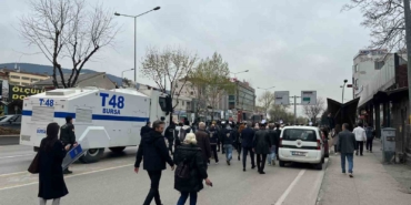 CHP’liler Ankara yolunu trafiğe kapatınca polis müdahale etti