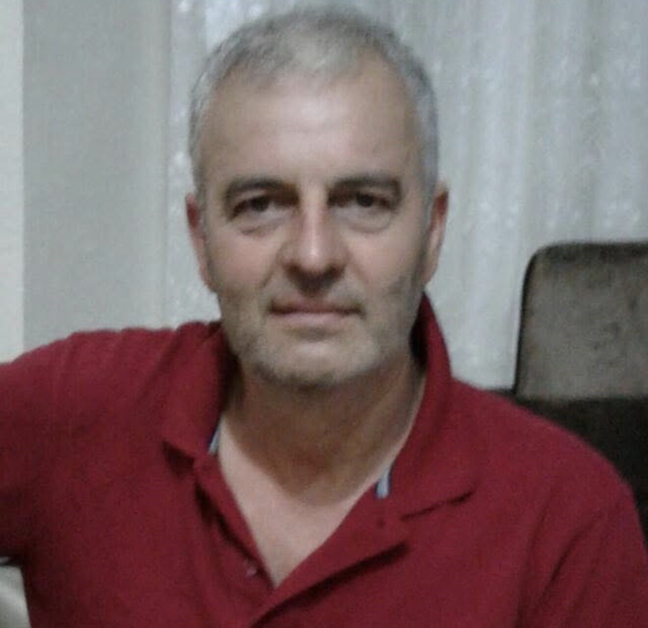 Tarlada çalışırken devrilen traktörün altında kalan adam hayatını kaybetti