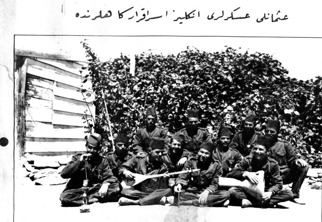 Çanakkale Cephesi’nde propaganda savaşlarında İngilizlerden Türklere ’siz bizim düşmanımız değilsiniz’ vurgusu