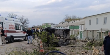 Bandırma’da takla atan otomobil sürücüsü yaralandı