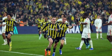 Fenerbahçe, lider Galatasaray ile puan farkını 1’e indirdi