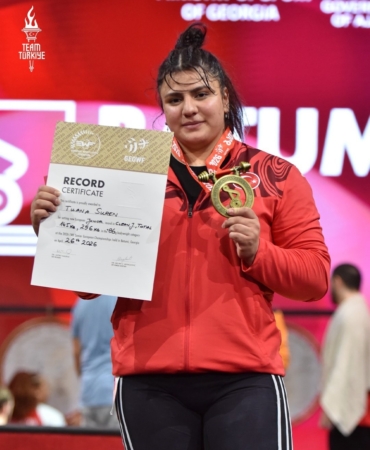 Milli halterci Tuana Süren, Avrupa üçüncüsü