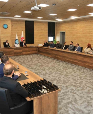 BUÜ’den Vergi Denetim Kuruluna akademik destek