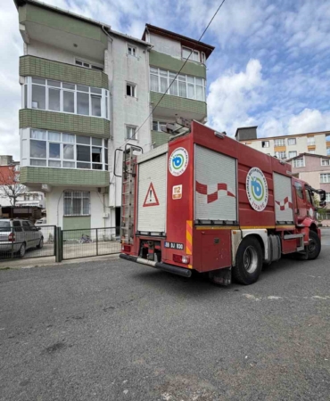 Mutfakta çıkan yangın söndürüldü