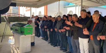 Emekli olduğu iş yerinde hayatını kaybeden işçi toprağa verildi