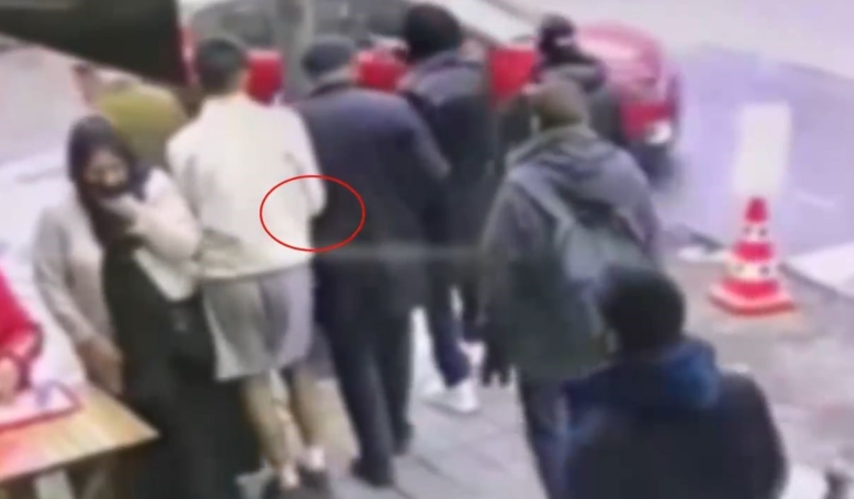Beyoğlu’nda yankesicilik yapan şüpheli yakalandı