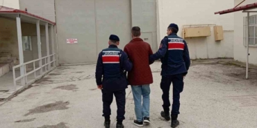 3 farklı suçtan 8 yıl 5 ay hapis cezası bulunan şahıs yakalandı