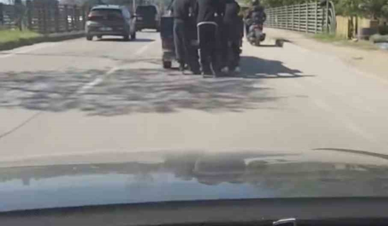 Patenli gençlerin tehlikeli yolculuğu kamerada