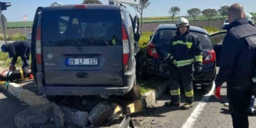 Tekirdağ’da hafif ticari araç ile otomobil çarpıştı: 5 yaralı