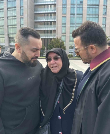 Oğlunu, gelinini ve iki torununu kaybeden baba Yılmaz Böcek: "Göz göre göre ölüme gittiler"