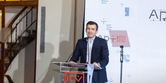 KÜME Mütevelli Heyeti Başkanı Selçuk Bayraktar: "Medeniyet mücadelemizi sanatın aydınlığıyla yeni bir menzile ulaştırıyoruz"