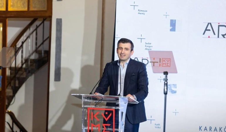 KÜME Mütevelli Heyeti Başkanı Selçuk Bayraktar: "Medeniyet mücadelemizi sanatın aydınlığıyla yeni bir menzile ulaştırıyoruz"