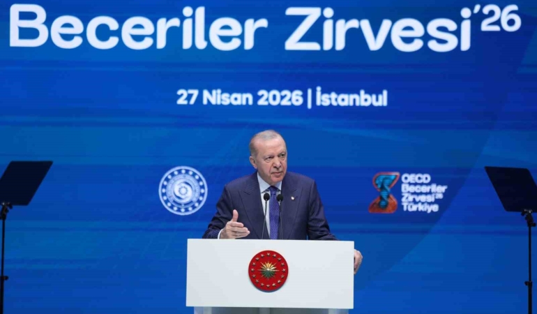 Cumhurbaşkanı Erdoğan "Dünyamız teknolojinin ve yapay zekanın öncülüğünü yaptığı keskin bir dönüşüm sürecinden geçiyor"