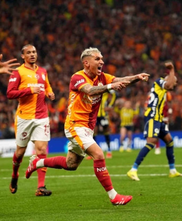 Galatasaray bu sezon ilk kez Fenerbahçe’yi yendi