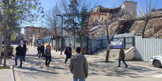 Keşan’da tehlikeli yıkıma 160 bin TL ceza kesildi