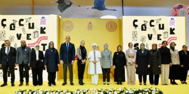 Emine Erdoğan: "Ailelerimiz, mutlaka çocuklarını Türk edebiyatına teşvik etmeli"