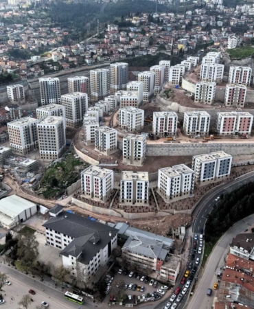 Cedit Kentsel Dönüşüm Projesi’nde çevre düzenlemesi devam ediyor