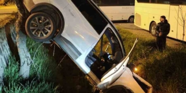 Lüleburgaz’da otomobil AVM otoparkına uçtu