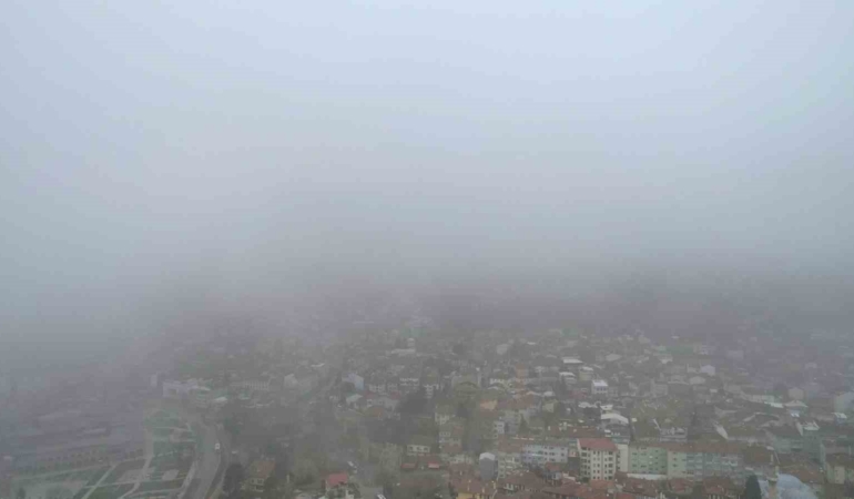 Bursa’da şehrin üzerine sis çöktü