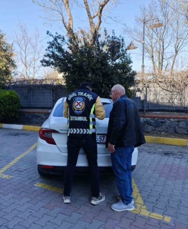 Esenyurt’ta trafikte kavga eden sürücü ve yolcuya 360 bin lira trafik para cezası