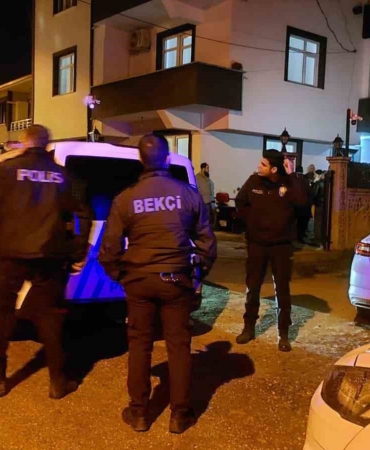 Eşya almak için geldiği evde babasını hareketsiz halde buldu