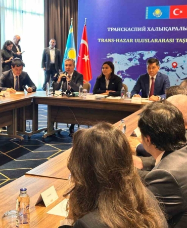 Türkiye - Kazakistan ticari işbirliği Orta Koridor odağında ele alındı