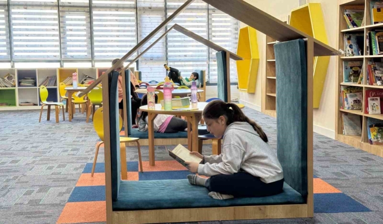 Kağıthane’de miniklere kitap dolu dünya