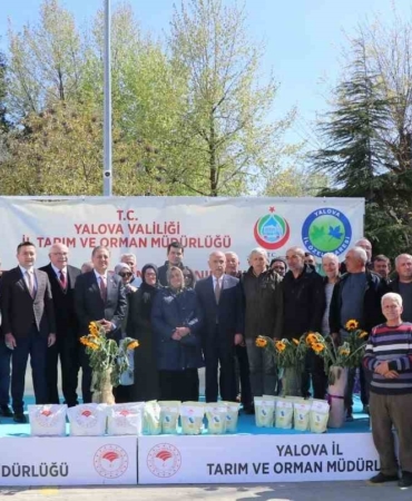 Yalova’da çiftçiye ayçiçeği ve fasulye tohumu desteği