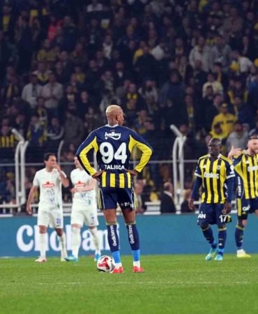Fenerbahçe, evinde 5. kez puan kaybetti