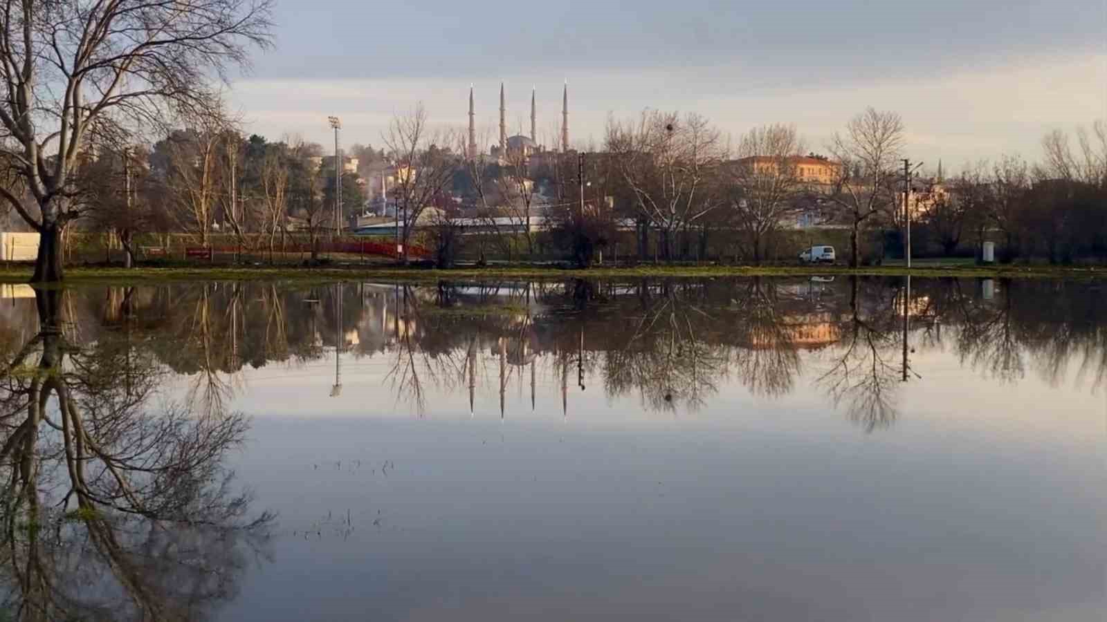 Yağışlar Tunca Nehri’ni coşturfu: Debi 3 günde 3 kat arttı