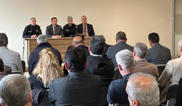 Burhaniye’de okul güvenliği toplantısı yapıldı